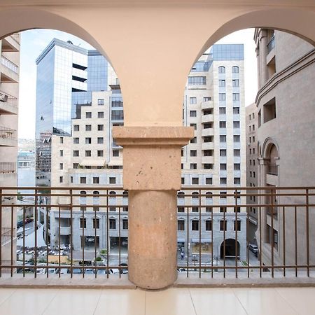 Stay Inn Apartments On Amiryan 4-6 เยเรวาน ภายนอก รูปภาพ