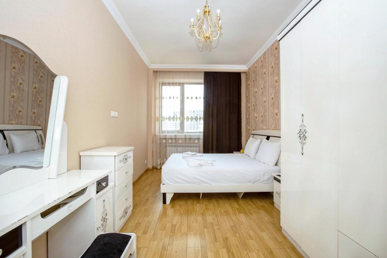 Stay Inn Apartments On Amiryan 4-6 เยเรวาน ภายนอก รูปภาพ