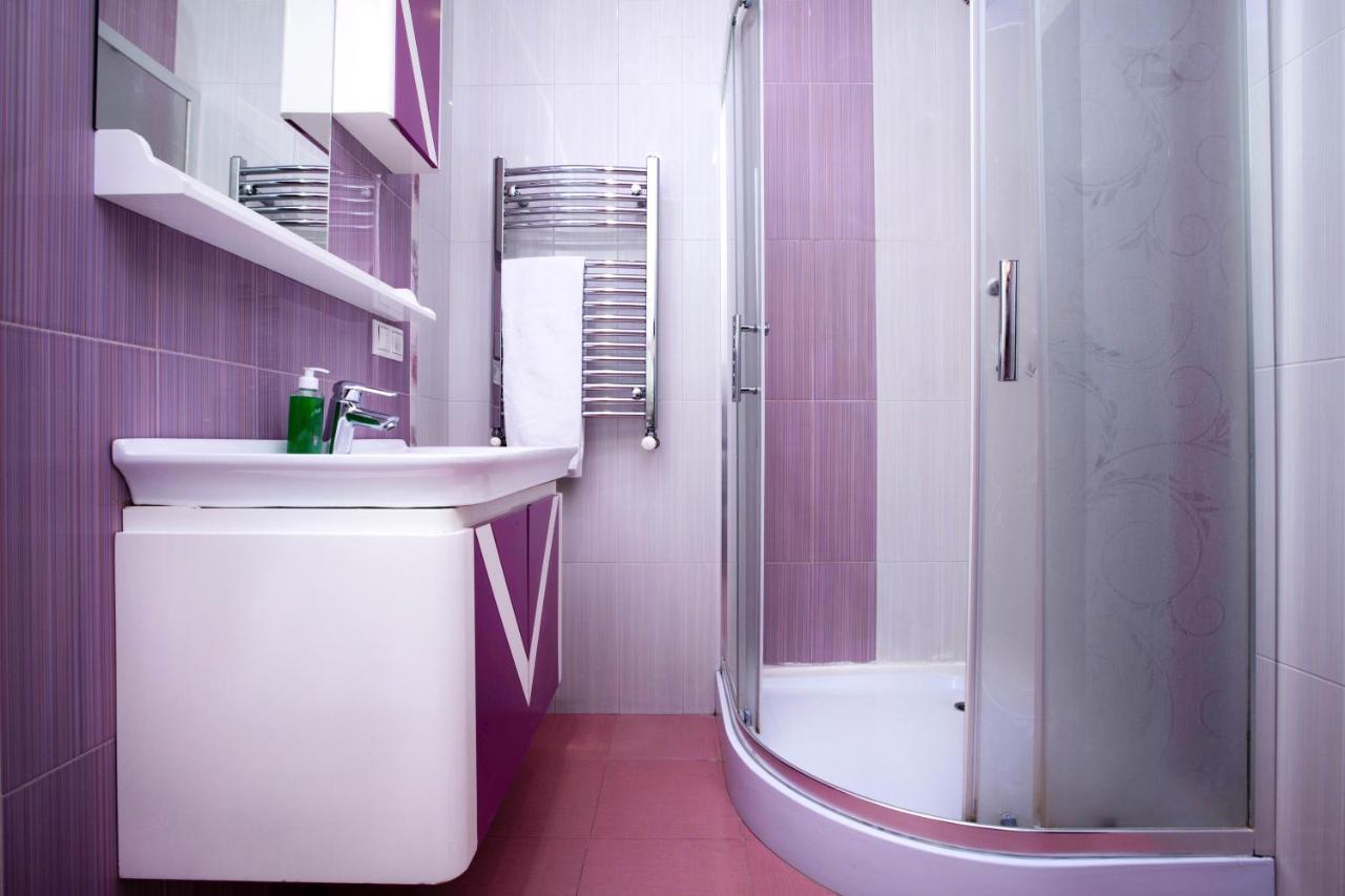 Stay Inn Apartments On Amiryan 4-6 เยเรวาน ภายนอก รูปภาพ