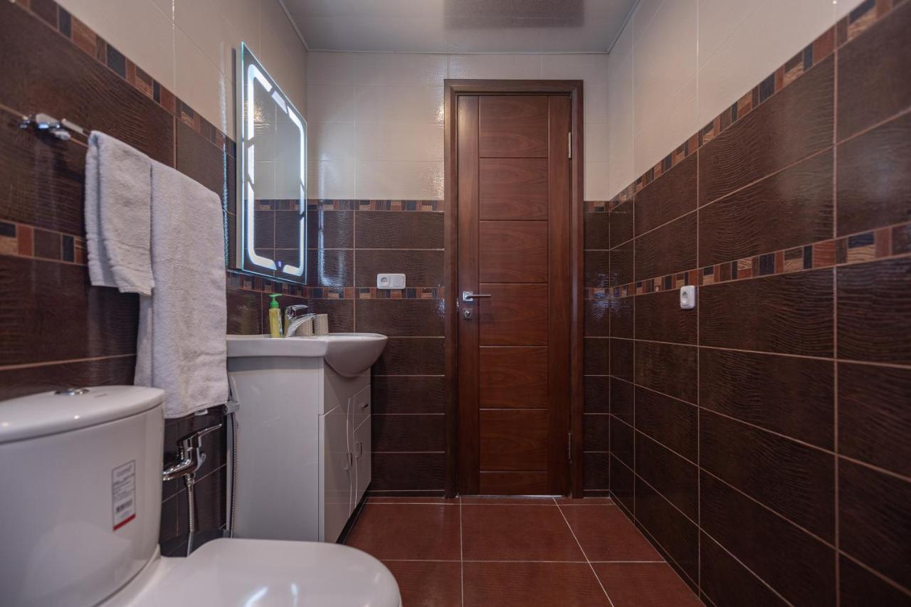 Stay Inn Apartments On Amiryan 4-6 เยเรวาน ภายนอก รูปภาพ